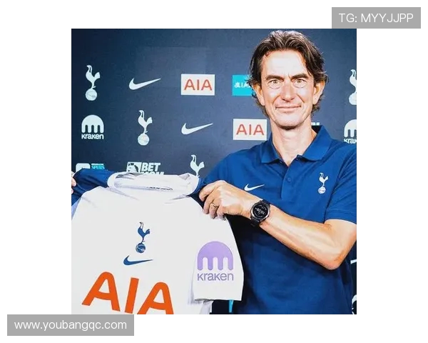 费迪南德力挺姆贝乌莫加盟曼联：英超证明实力，红魔接近 6000 万镑签约